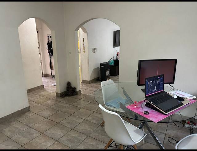 3 BEDROOM HOUSE TO LET IN OLIVEDALE